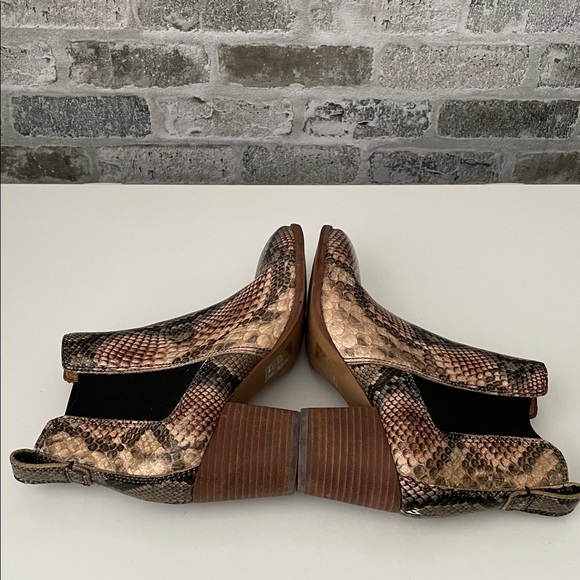 Madewell The Regan Ankle Boots Snake Embossed Leather Women’s Size 6 Booties - Picture 5 of 11